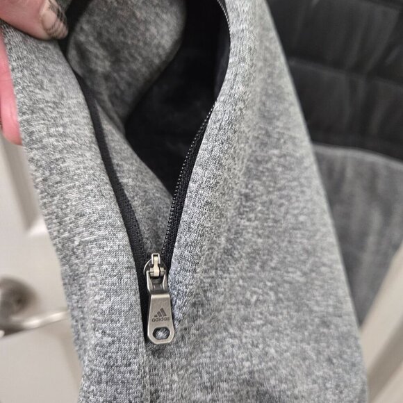 ADIDAS golf 1/2 Zip Puffer Vest Mens Large Two Tone Black Gray Quilted outdoor - Picture 8 of 11